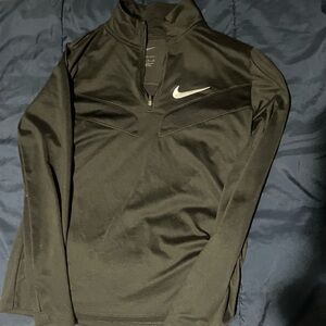 Nike dry fit pull over